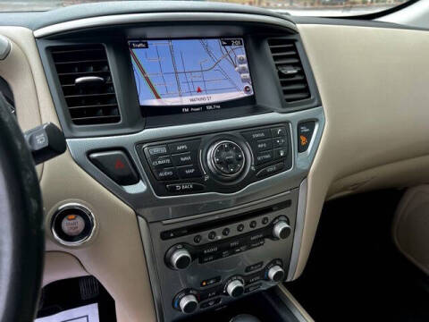 2018 Nissan Pathfinder SL