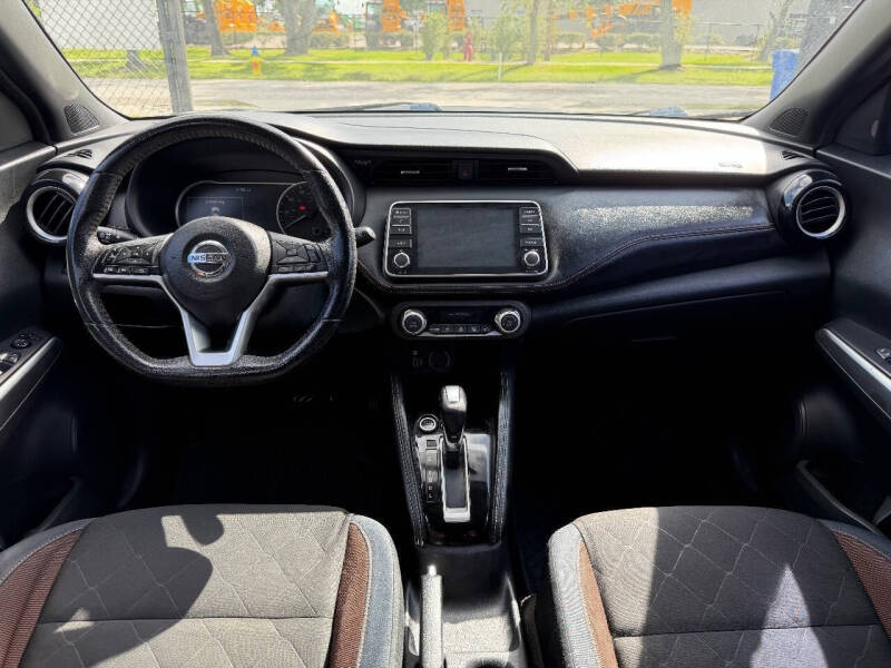 2018 Nissan Kicks SR