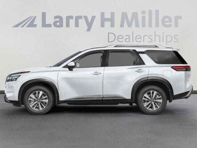 2025 Nissan Pathfinder SL