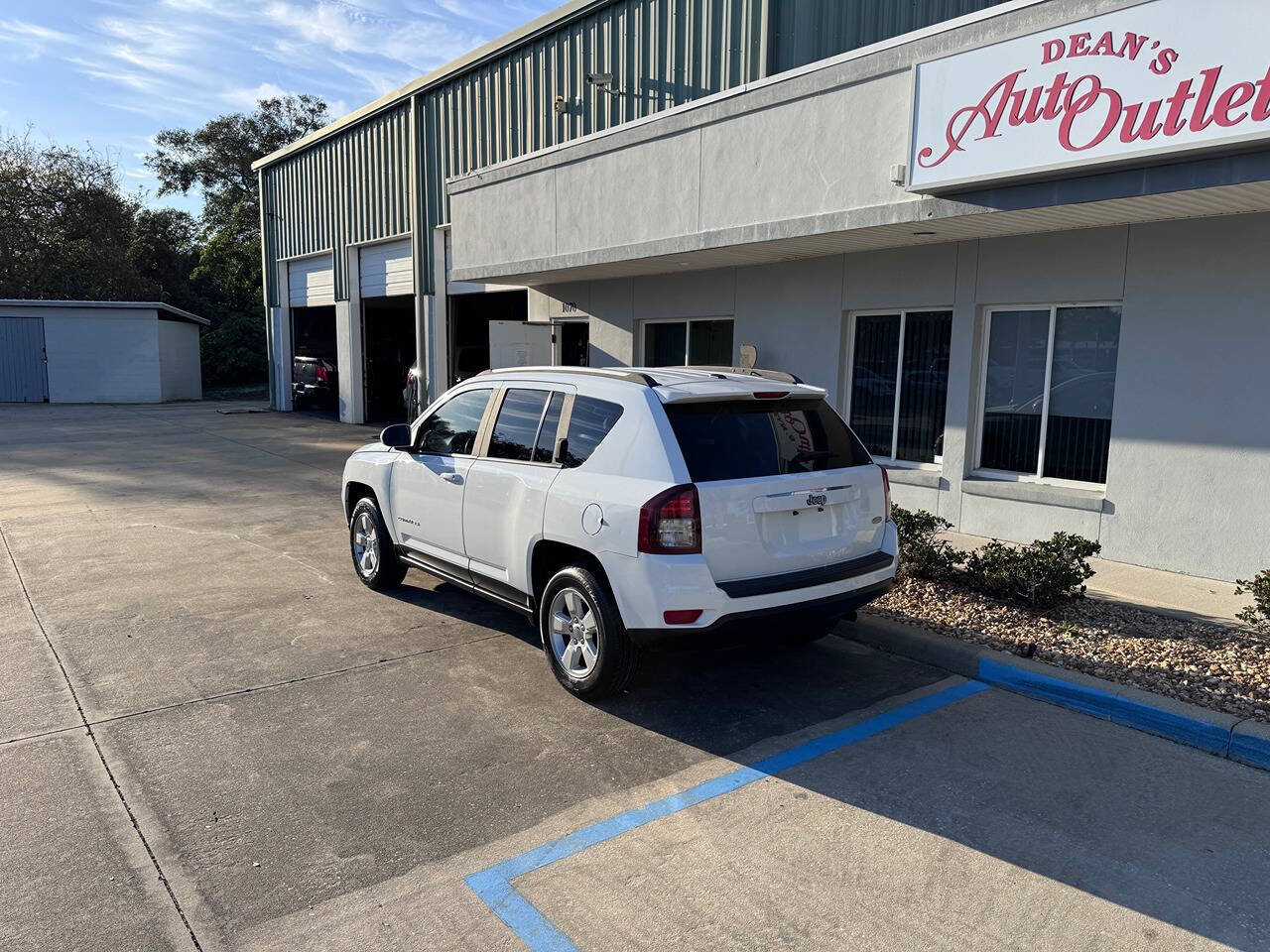 2016 Jeep Compass for sale at Deans Auto Outlet in Ormond Beach, FL