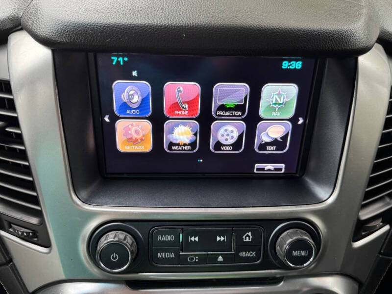 2017 Chevrolet Suburban LT