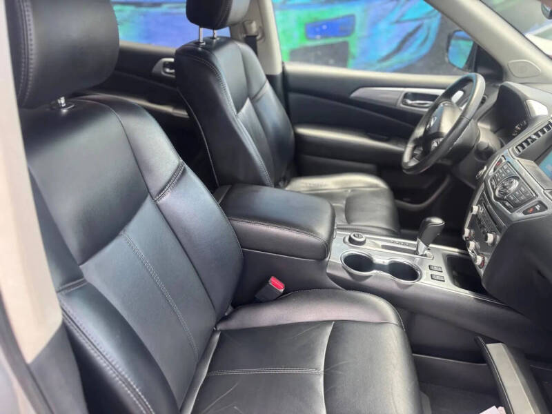 2017 Nissan Pathfinder