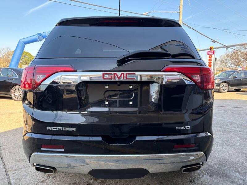 2017 GMC Acadia Denali