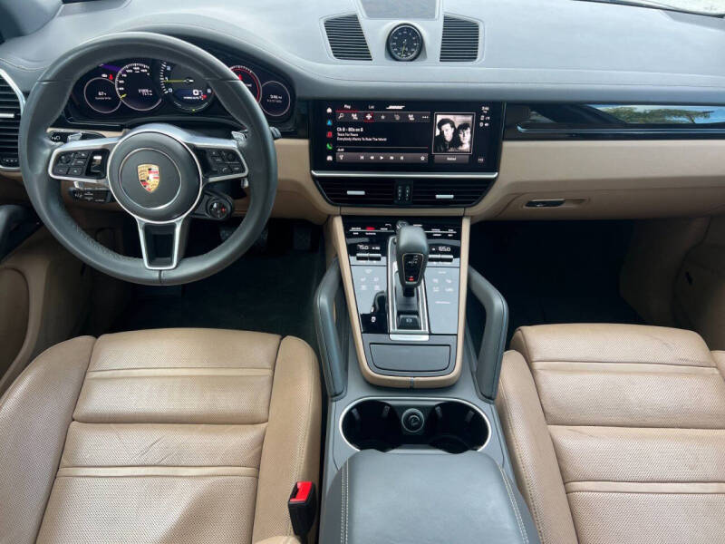 2023 Porsche Cayenne