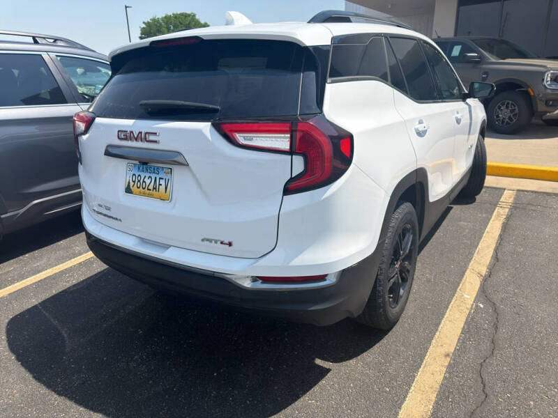 2022 GMC Terrain AT4