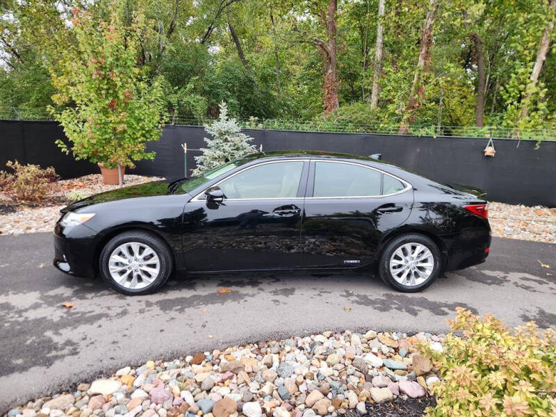 2015 Lexus ES 300h