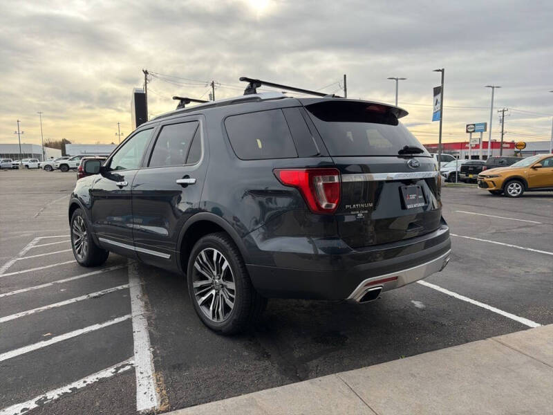 2017 Ford Explorer Platinum