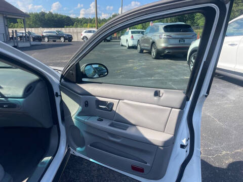 2003 Ford Taurus SES