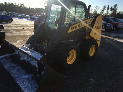 2014 New Holland L221