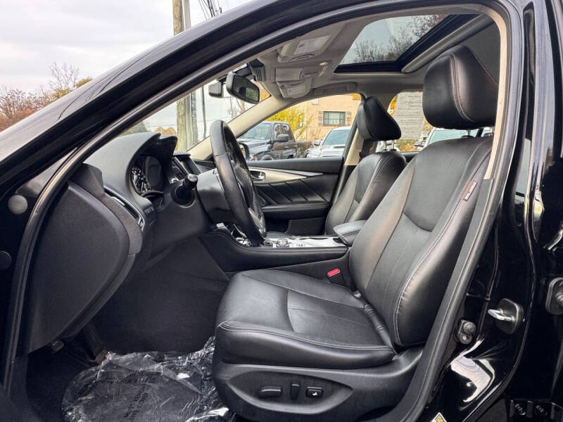 2021 Infiniti Q50 Luxe