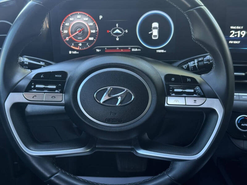 2023 Hyundai Elantra SEL