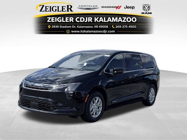 2027 Chrysler Pacifica Select