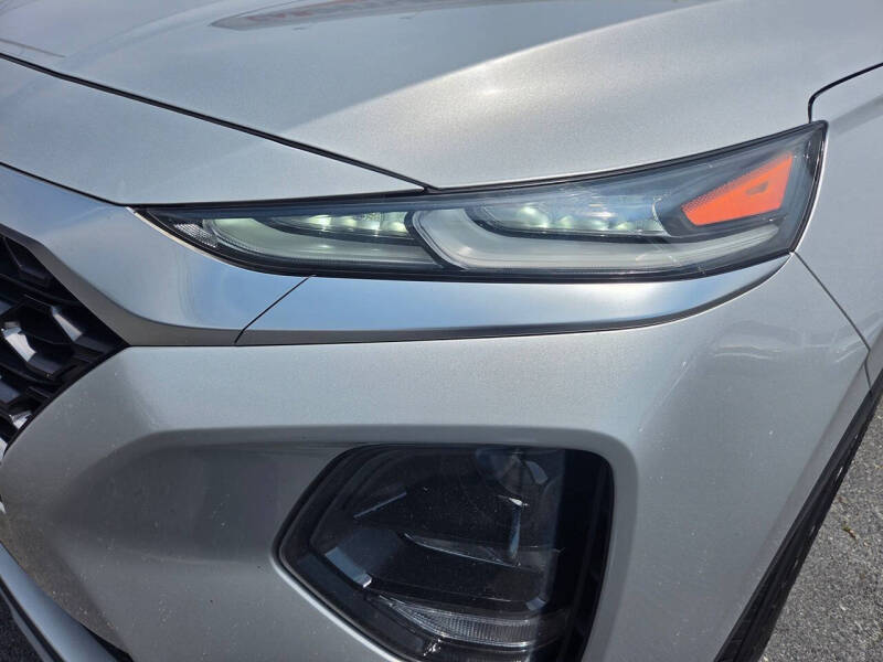 2019 Hyundai Santa Fe SEL 2.4L