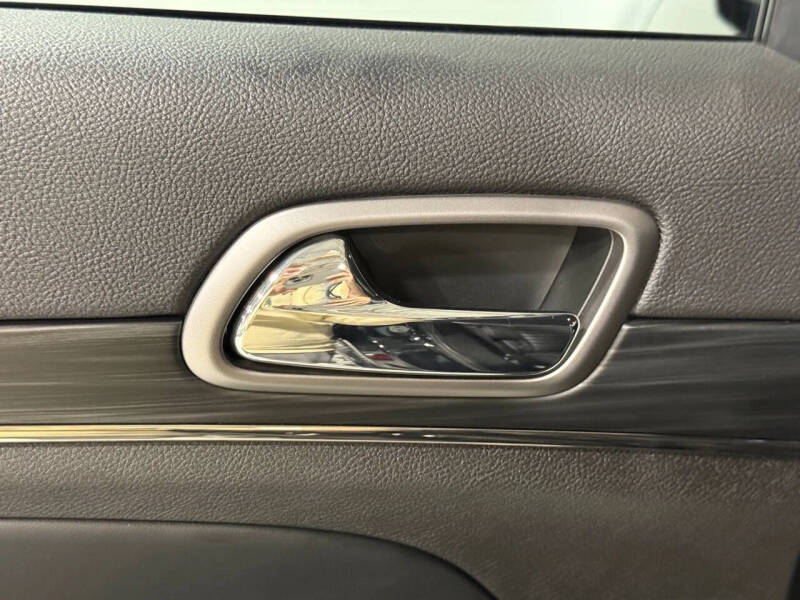 2020 Jeep Grand Cherokee