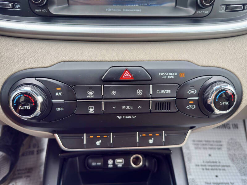 2017 Kia Sorento LX
