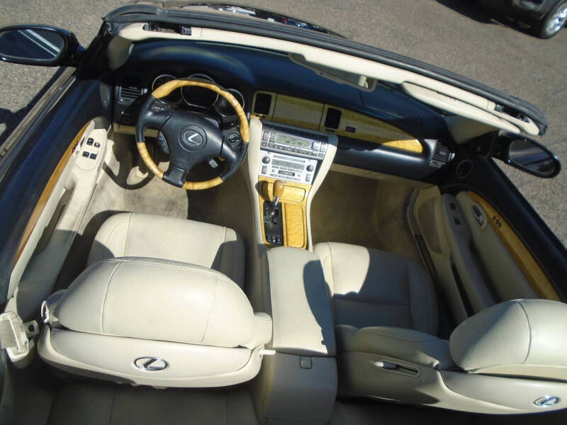 2003 Lexus SC 430