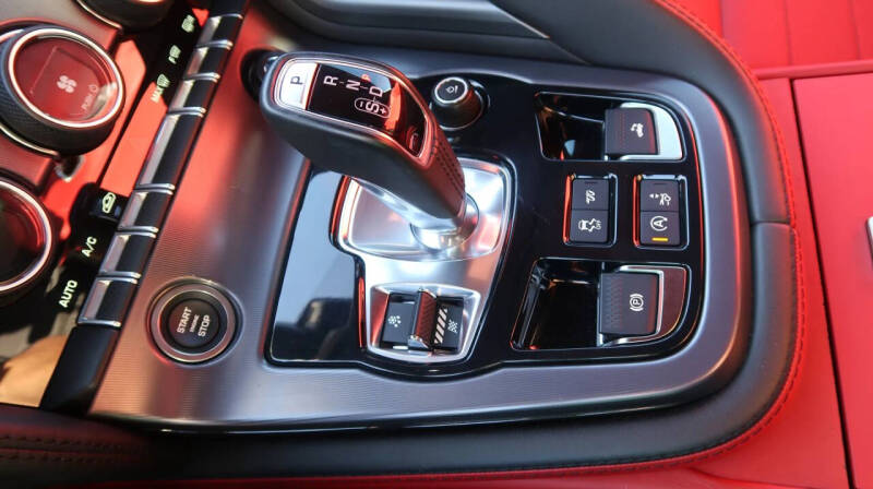 2020 Jaguar F-TYPE R