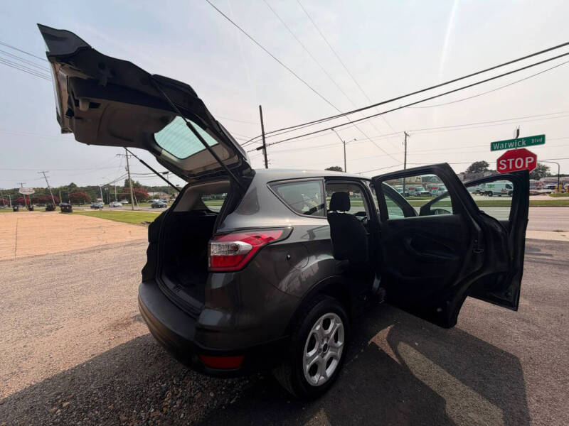 2017 Ford Escape S