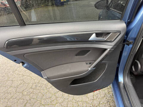 2016 Volkswagen e-Golf SE