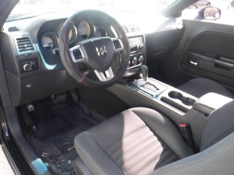 2012 Dodge Challenger SXT