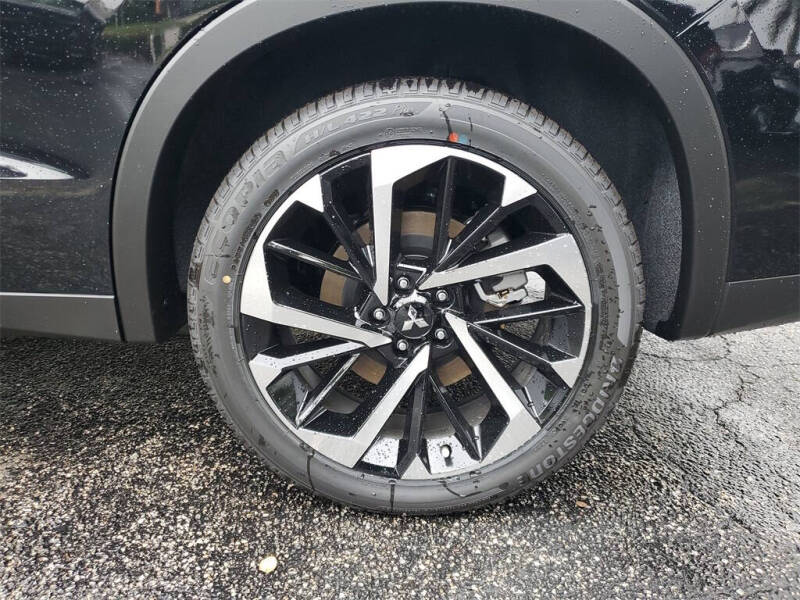 2025 Mitsubishi Outlander PHEV SE