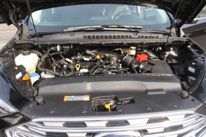 2024 Ford Edge Titanium