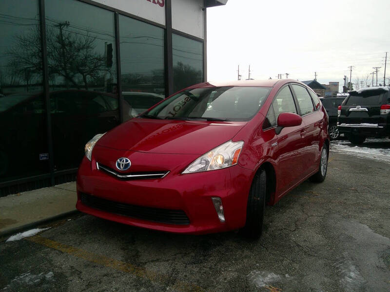 2012 Toyota Prius v Three