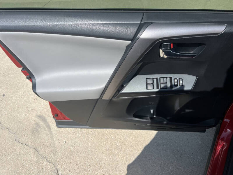 2016 Toyota RAV4 XLE