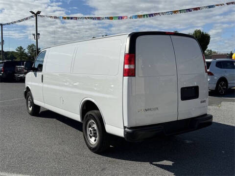 2023 GMC Savana 2500