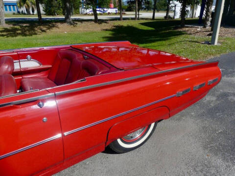 1962 Ford Thunderbird