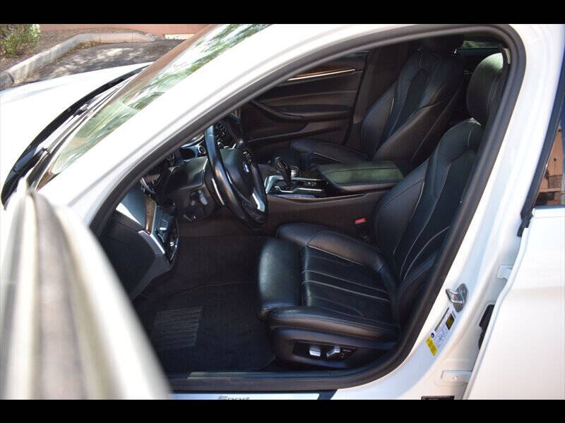 2019 BMW 5 Series 540i
