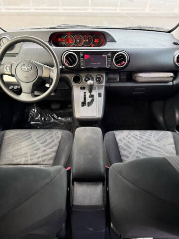 2015 Scion xB
