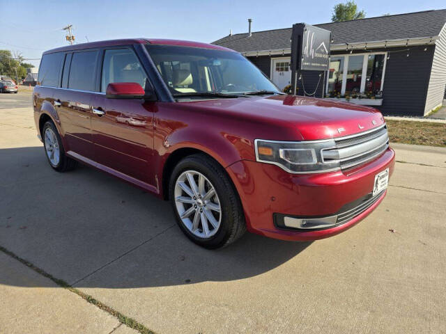 2015 Ford Flex for sale at Bigfoot Auto in Hiawatha, IA