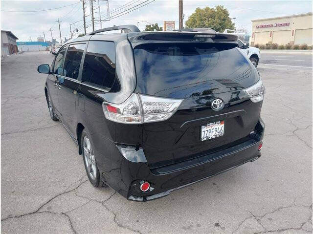 2017 Toyota Sienna