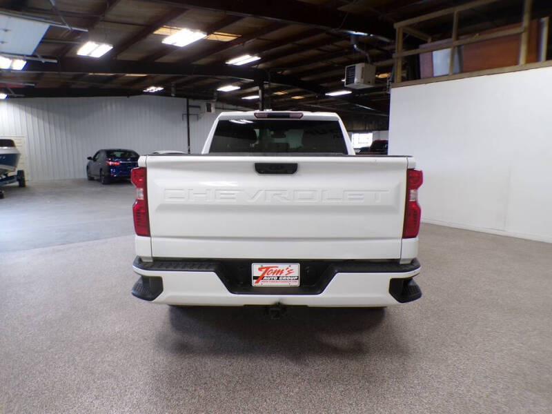 2022 Chevrolet Silverado 1500 Custom