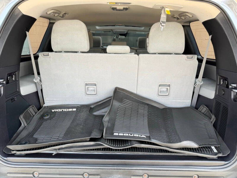 2019 Toyota Sequoia SR5