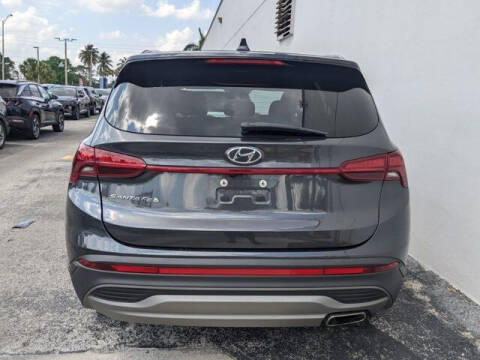 2021 Hyundai Santa Fe SE