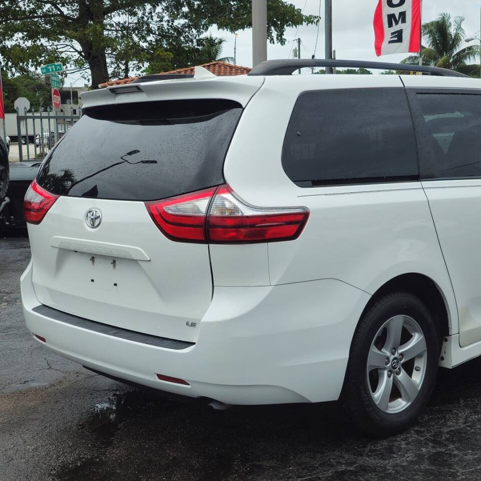 2018 Toyota Sienna for sale at SouthMotor Miami in Hialeah, FL