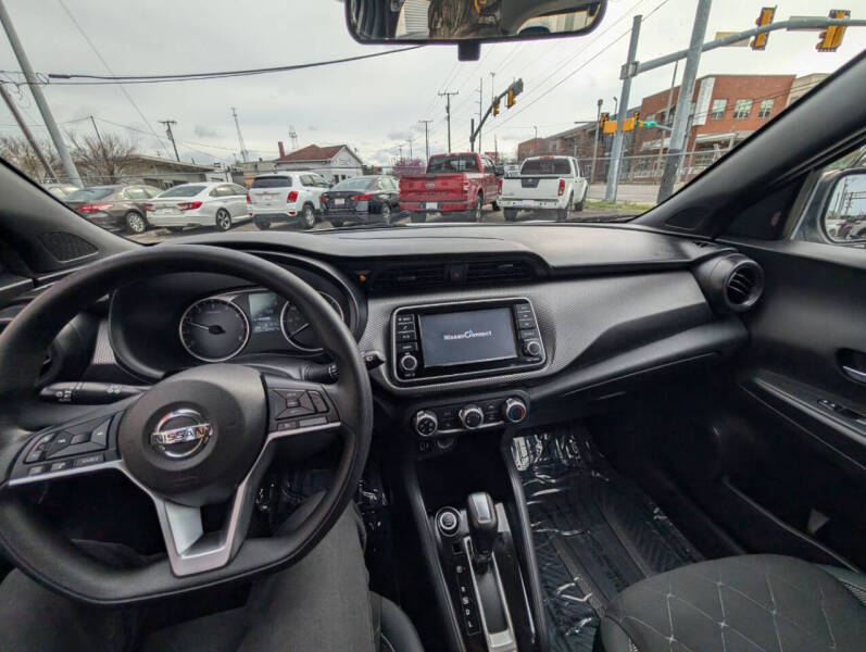 2020 Nissan Kicks S