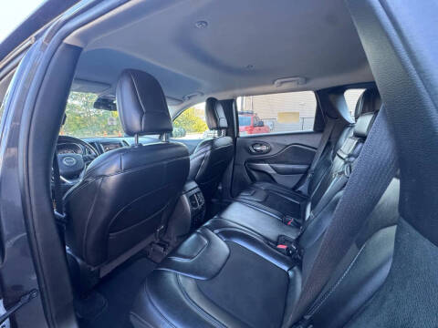 2019 Jeep Cherokee Latitude Plus