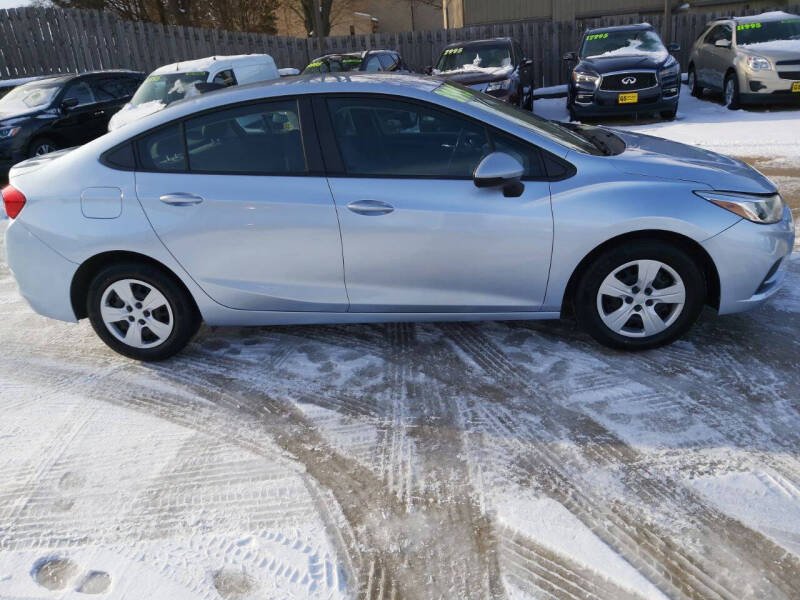 2018 Chevrolet Cruze LS Auto