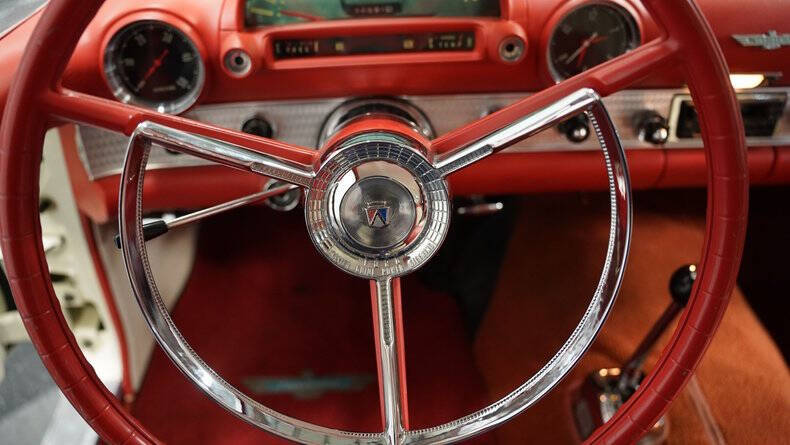 1956 Ford Thunderbird