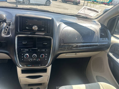 2012 Dodge Grand Caravan American Value Package