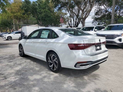 2025 Volkswagen Jetta SEL