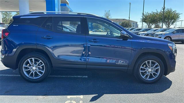 2023 GMC Terrain SLT