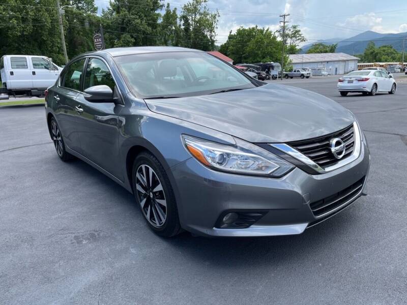 2018 Nissan Altima for sale at KNK AUTOMOTIVE in Erwin TN