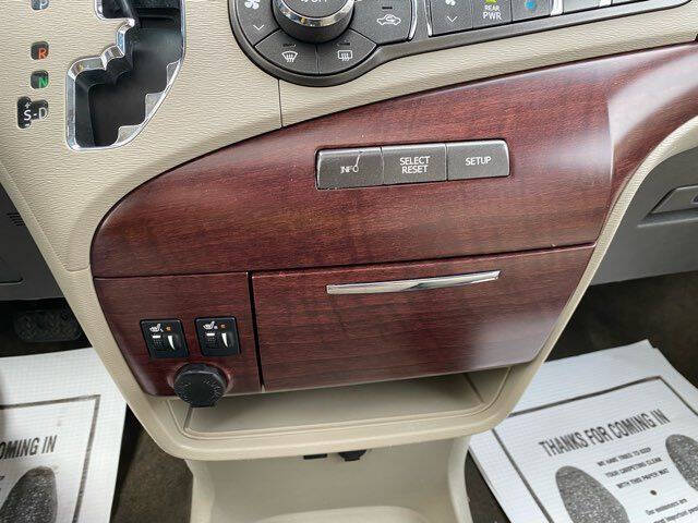 2014 Toyota Sienna XLE 7-Passenger