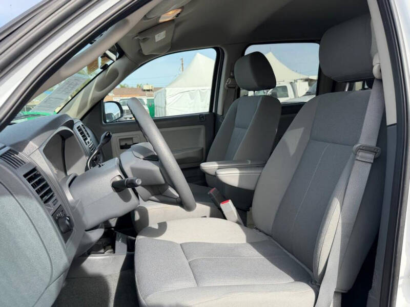 2006 Dodge Dakota ST