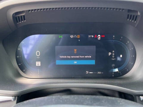 2025 Volvo XC60 B5 Plus Dark Theme