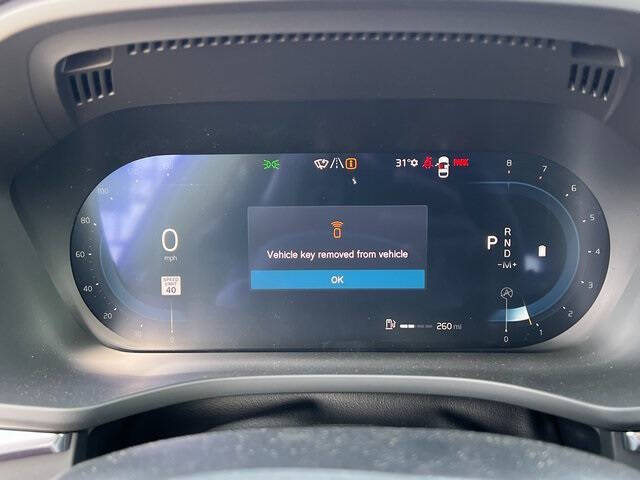 2025 Volvo XC60 B5 Plus Dark Theme